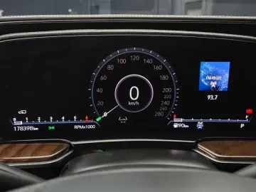 2021 Cadillac Escalade с пробегом 178 398 км