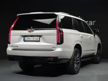2022 Cadillac Escalade с пробегом 61 290 км