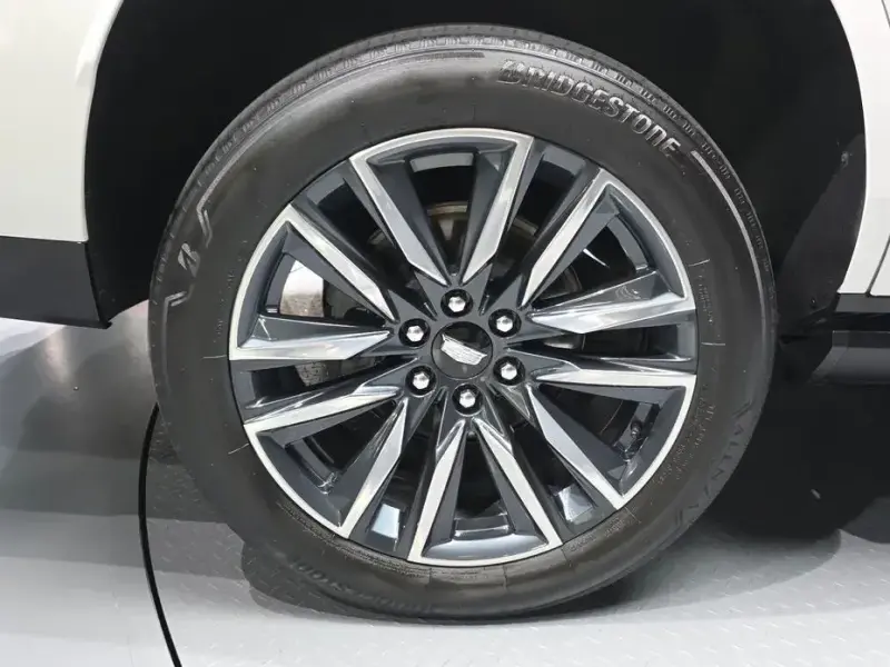 2022 Cadillac Escalade с пробегом 61 290 км