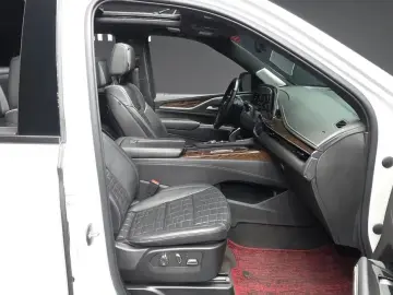 2022 Cadillac Escalade с пробегом 61 290 км
