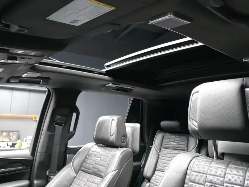 2022 Cadillac Escalade с пробегом 61 290 км