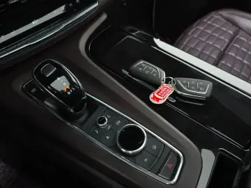 2022 Cadillac Escalade с пробегом 77 336 км
