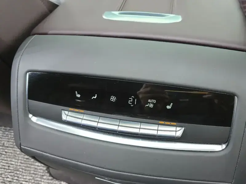 2022 Cadillac Escalade с пробегом 77 336 км