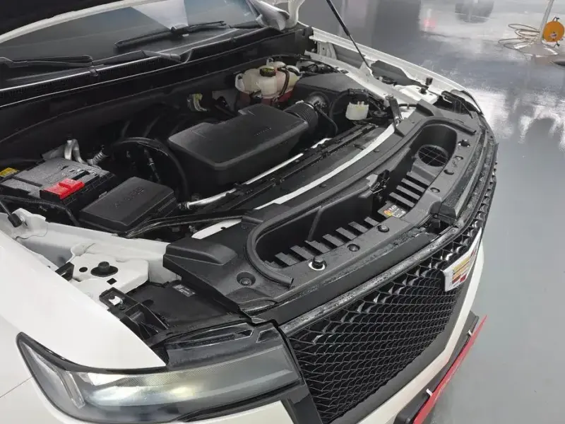 2023 Cadillac Escalade с пробегом 11 775 км