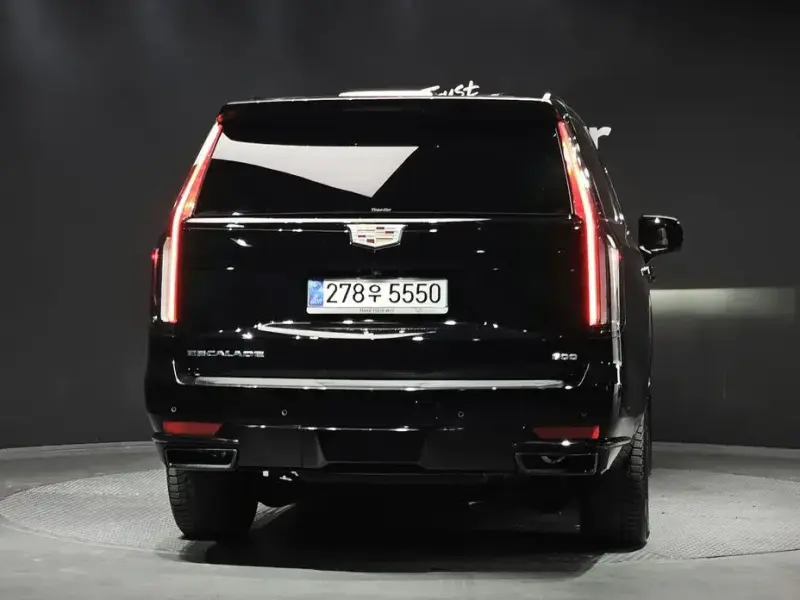 2021 Cadillac Escalade с пробегом 87 141 км
