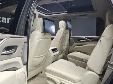 2021 Cadillac Escalade с пробегом 87 141 км