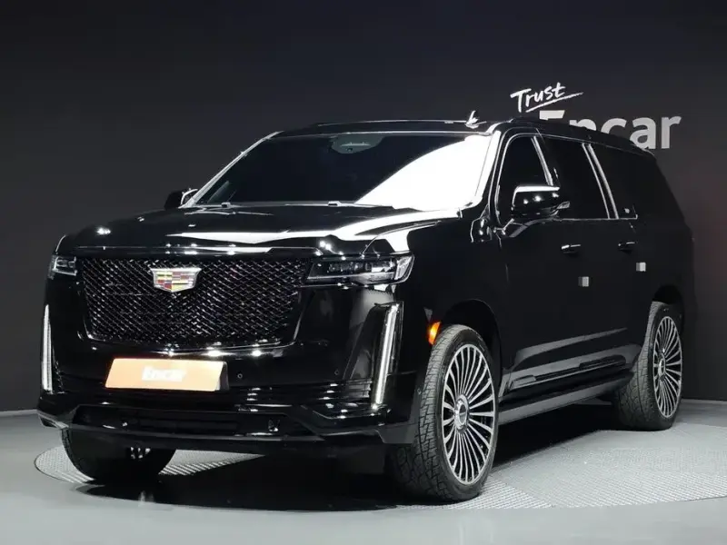2023 Cadillac Escalade с пробегом 38 323 км