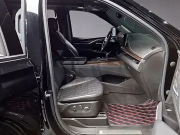 2022 Cadillac Escalade с пробегом 56 277 км