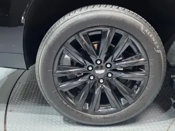 2022 Cadillac Escalade с пробегом 23 056 км