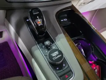 2022 Cadillac Escalade с пробегом 23 056 км