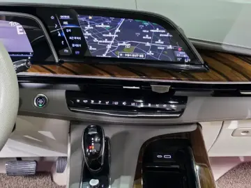 2022 Cadillac Escalade с пробегом 23 056 км