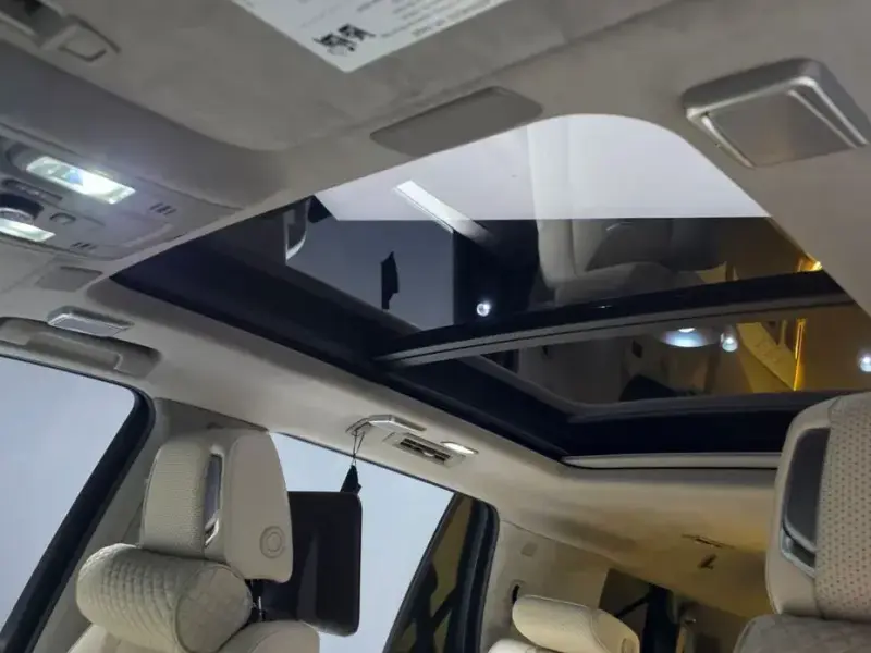 2022 Cadillac Escalade с пробегом 23 056 км