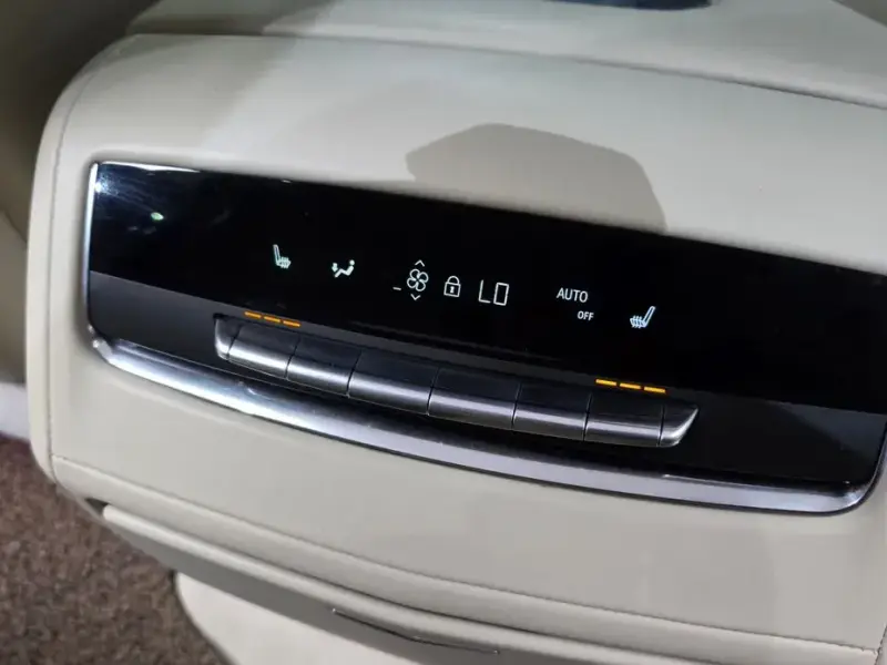 2022 Cadillac Escalade с пробегом 23 056 км