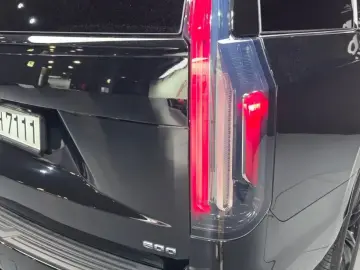 2022 Cadillac Escalade с пробегом 23 056 км