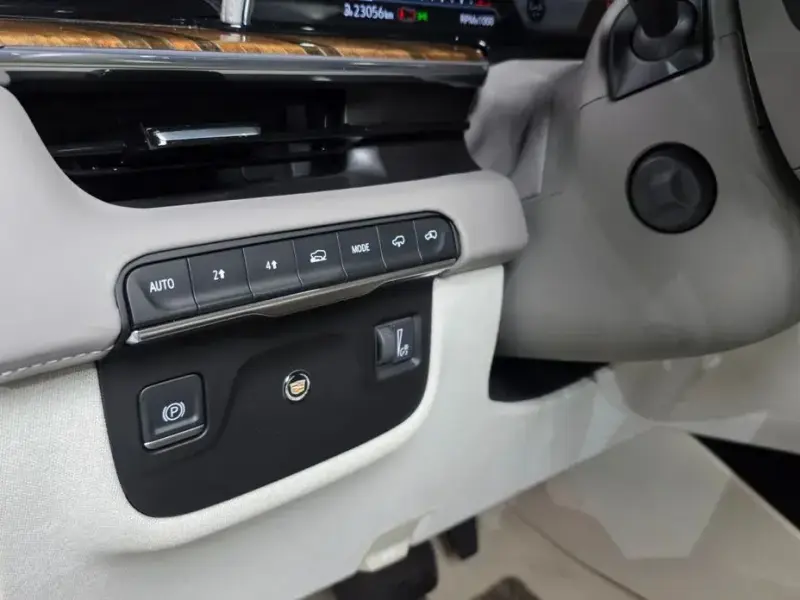2022 Cadillac Escalade с пробегом 23 056 км