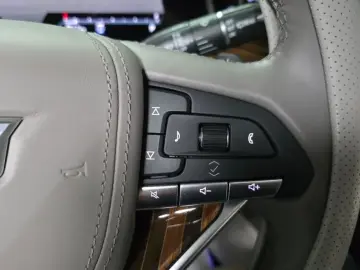 2022 Cadillac Escalade с пробегом 23 056 км