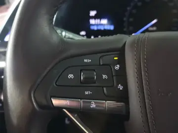 2023 Cadillac Escalade с пробегом 26 531 км