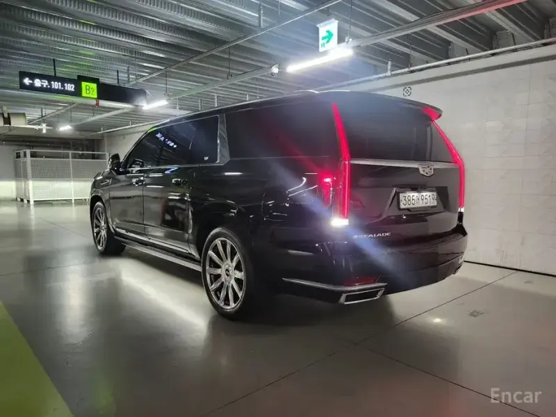 2021 Cadillac Escalade с пробегом 42 254 км