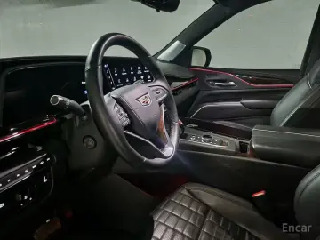 2021 Cadillac Escalade с пробегом 42 254 км