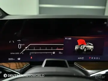 2025 Cadillac Escalade с пробегом 3 935 км