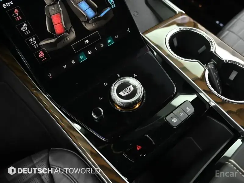 2025 Cadillac Escalade с пробегом 3 935 км