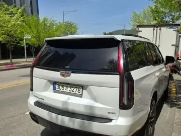 2023 Cadillac Escalade с пробегом 25 446 км