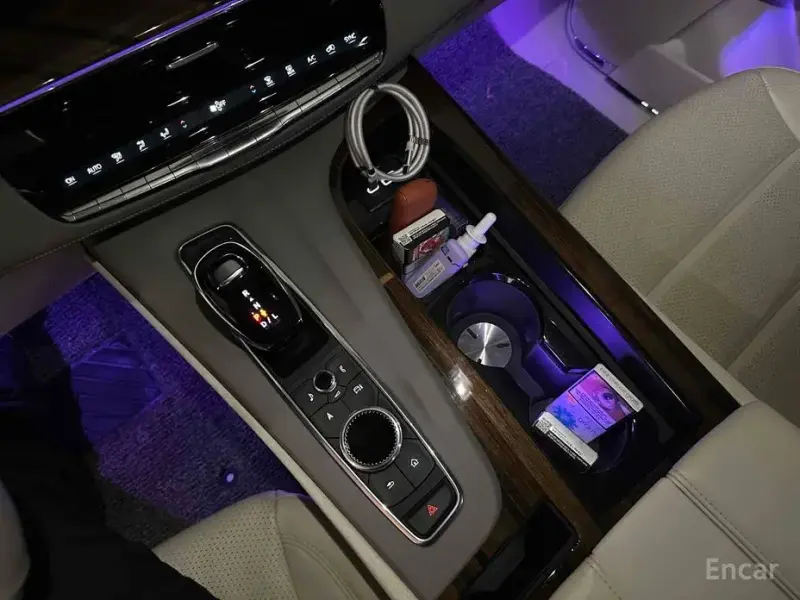 2023 Cadillac Escalade с пробегом 25 446 км