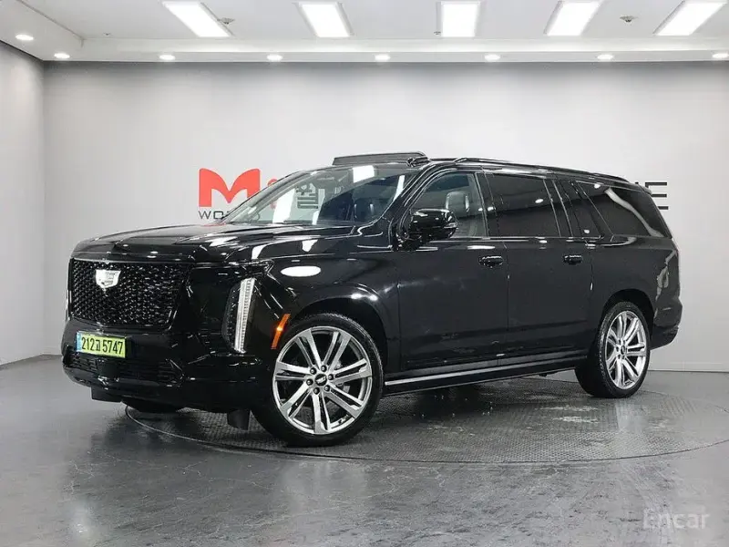 2025 Cadillac Escalade с пробегом 1 580 км