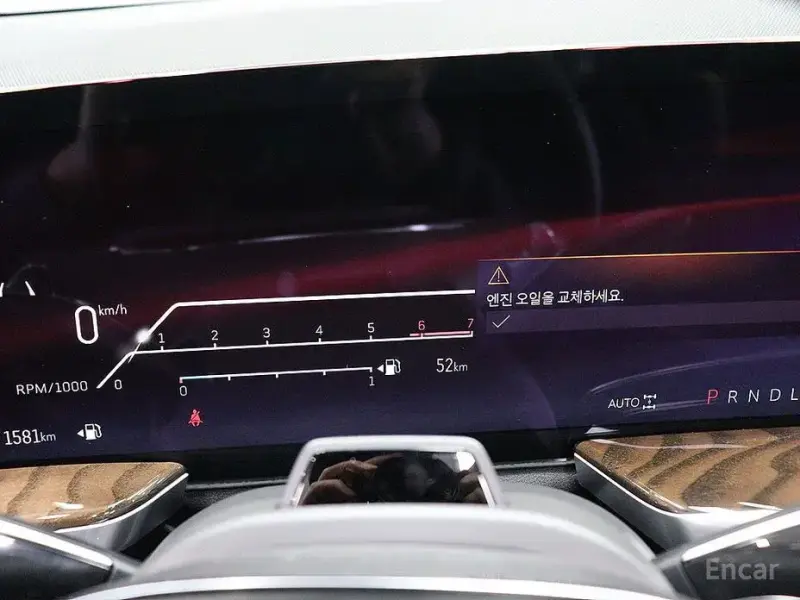 2025 Cadillac Escalade с пробегом 1 580 км