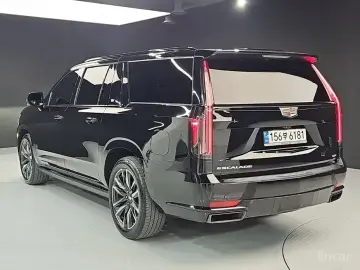 2022 Cadillac Escalade с пробегом 71 874 км