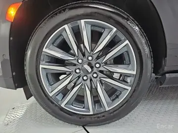 2022 Cadillac Escalade с пробегом 71 874 км