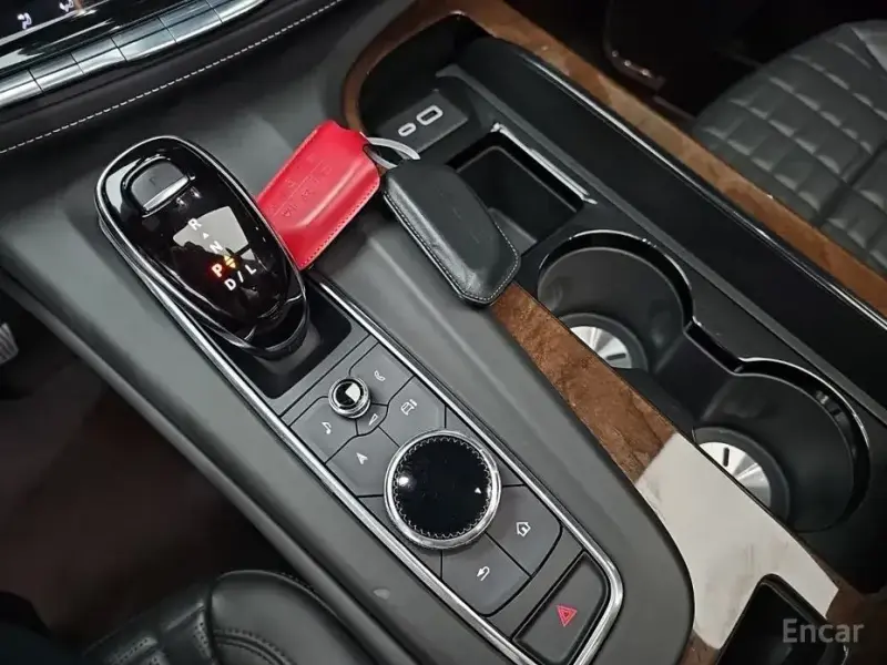 2022 Cadillac Escalade с пробегом 71 874 км