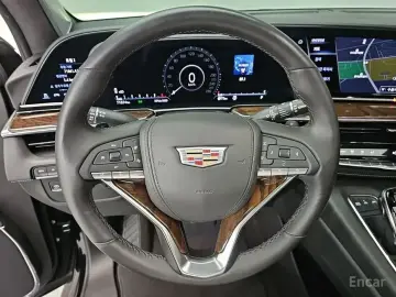 2022 Cadillac Escalade с пробегом 71 874 км