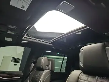 2022 Cadillac Escalade с пробегом 71 874 км
