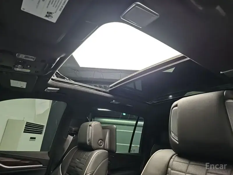 2022 Cadillac Escalade с пробегом 71 874 км