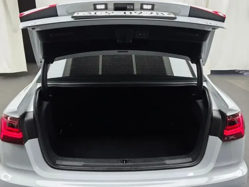 2015 Audi A6 с пробегом 92 943 км