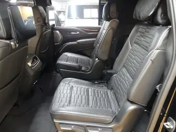 2021 Cadillac Escalade с пробегом 58 317 км