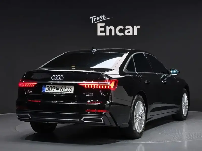 2021 Audi A6 с пробегом 14 090 км