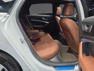 2022 Audi A6 с пробегом 35 396 км