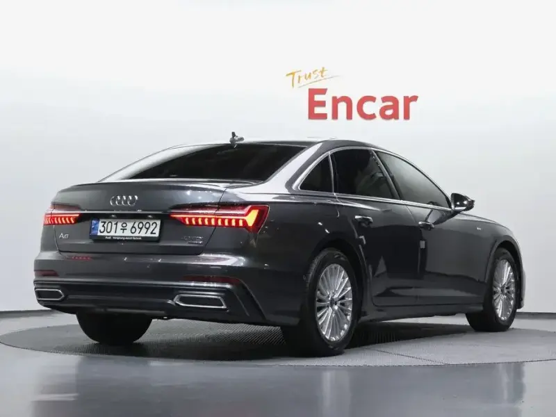 2021 Audi A6 с пробегом 147 599 км