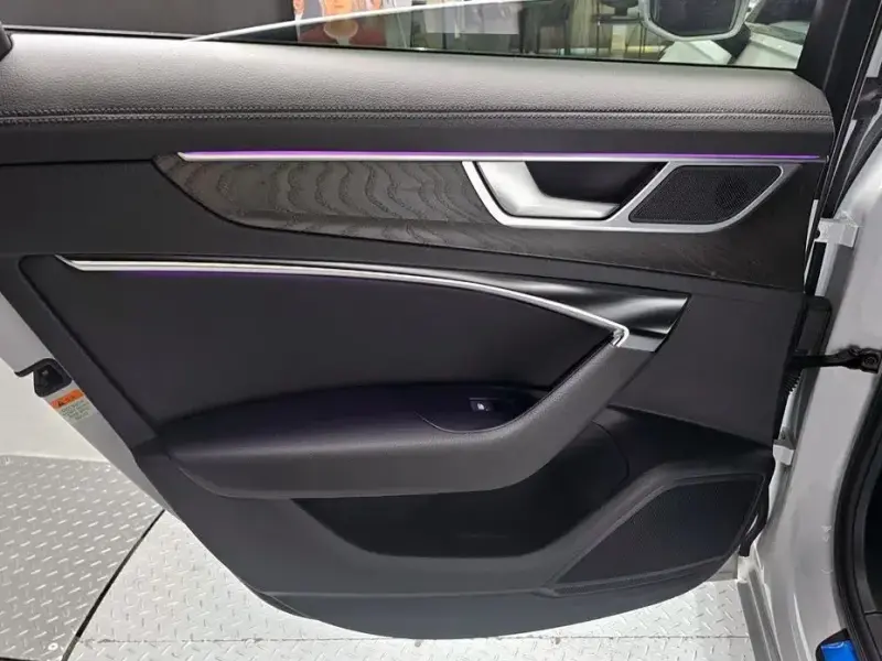 2023 Audi A6 с пробегом 35 237 км