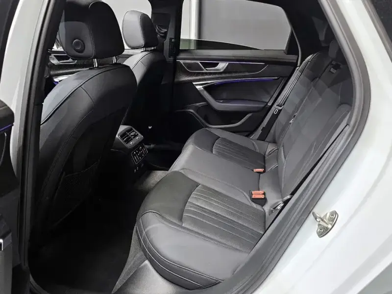 2023 Audi A6 с пробегом 35 237 км