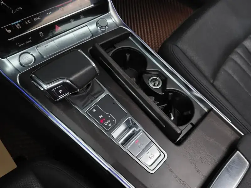 2020 Audi A6 с пробегом 117 919 км