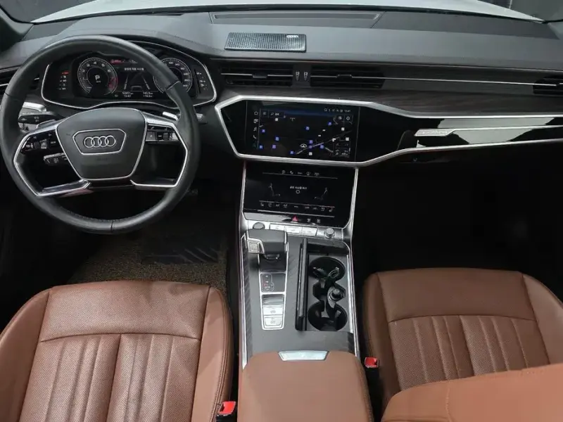 2023 Audi A6 с пробегом 52 651 км