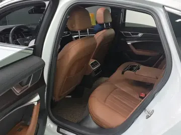 2023 Audi A6 с пробегом 52 651 км