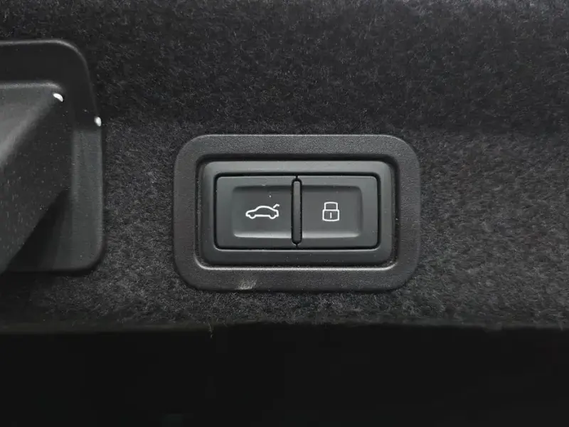 2023 Audi A6 с пробегом 52 651 км