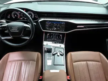 2023 Audi A6 с пробегом 27 365 км