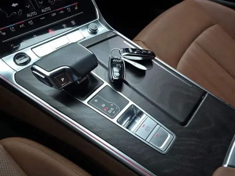 2023 Audi A6 с пробегом 27 365 км