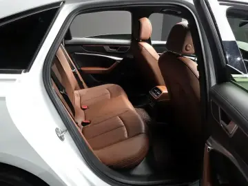2023 Audi A6 с пробегом 27 365 км