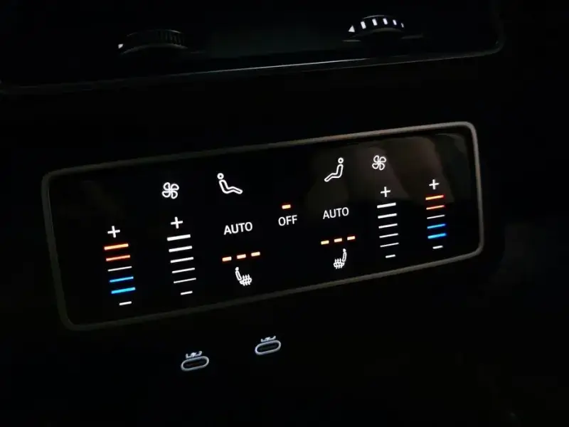 2023 Audi A6 с пробегом 27 365 км